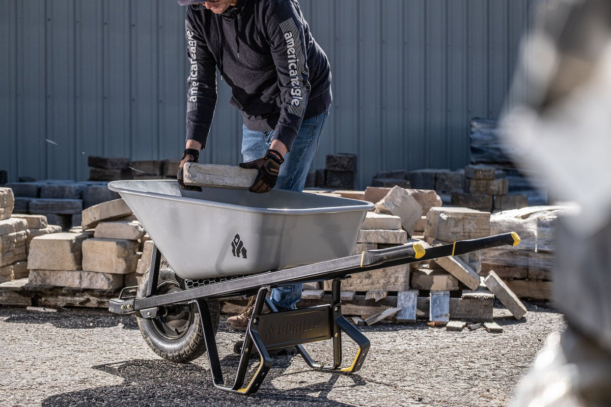 Heavy-Duty Easy Pivot/Dump Steel Tub Wheelbarrow, Steel Tray, 6-cu-ft