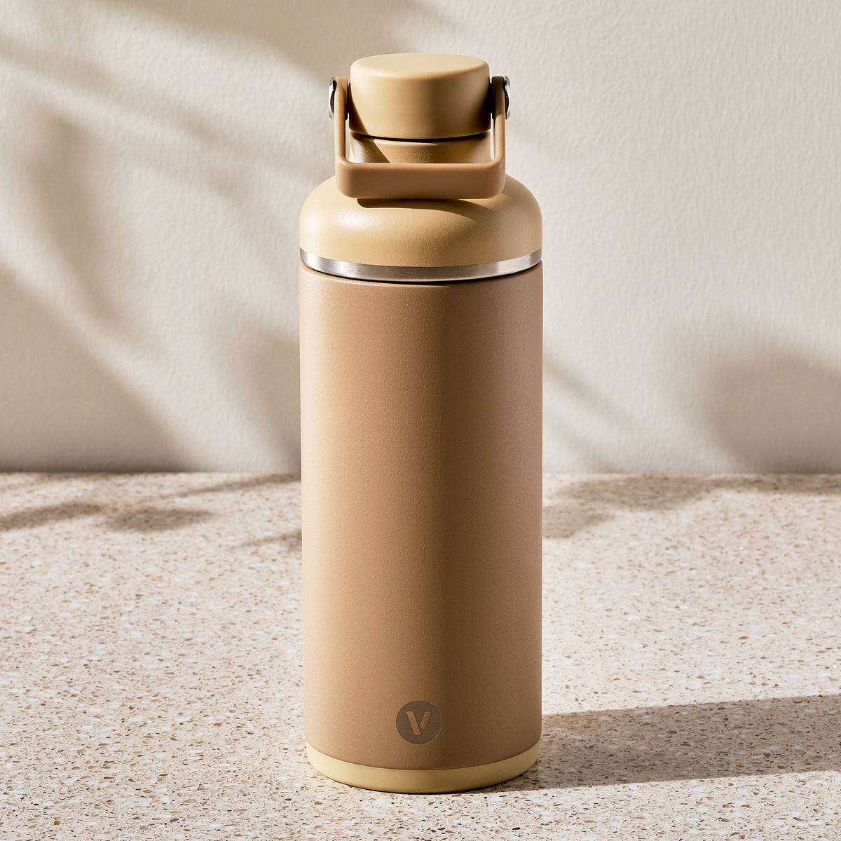 Insulated Hydration Bottle, 32-oz, Assorted Colours, with Leakproof Lid